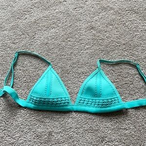 TRIANGL size Small bikini top